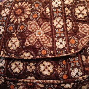 COPY - Vera Bradley cute satchel brown florals